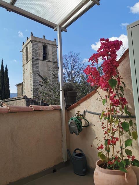 View (from property/room), Balcony/Terrace