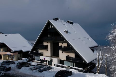Facade/entrance, Winter