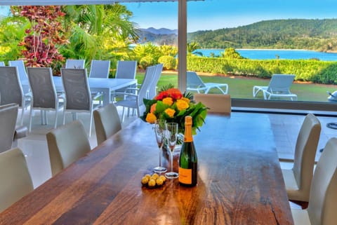 Day, Dining area, Sea view