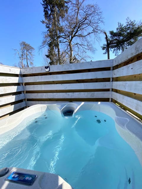 Beaver 1 HuntersMoon-warminster-Wiltshire House in Warminster