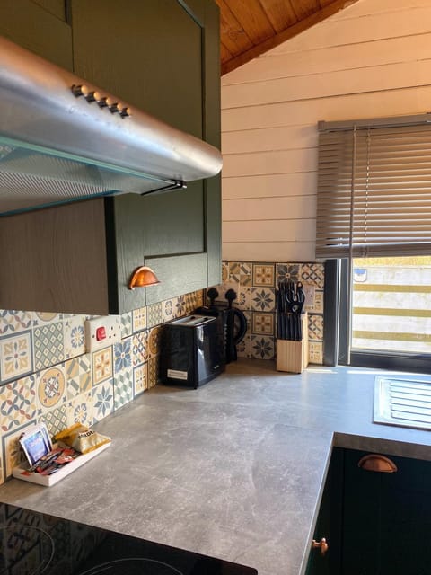 Otter 1 HuntersMoon-Warminster-Longleat-Wiltshire House in Warminster