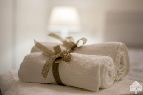 Bedroom, towels