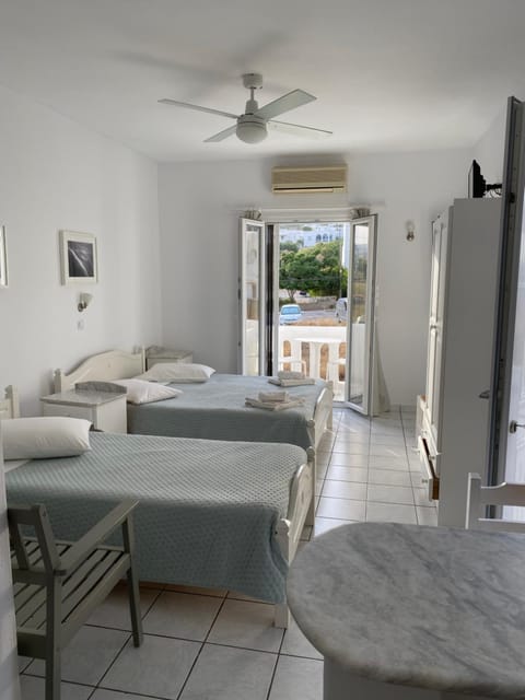 Moschoula Studios Apartment in Paros