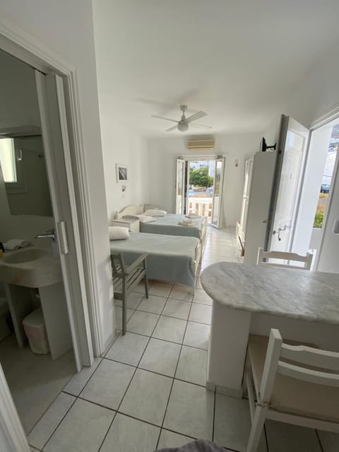 Moschoula Studios Apartment in Paros