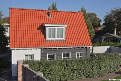 Zuidstraat 3a - baddomburg House in Domburg