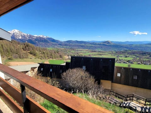 Appartement 4 pers, 2 chambres, pied des pistes, balcon sud - Saint-Michel-de-Chaillol - FR-1-393-139 Apartment in Provence-Alpes-Côte d'Azur