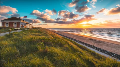 Nearby landmark, Natural landscape, Beach