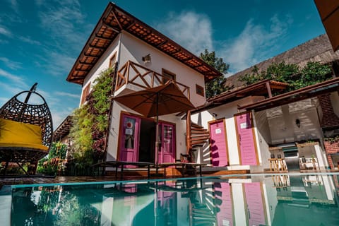 Property building, Swimming pool