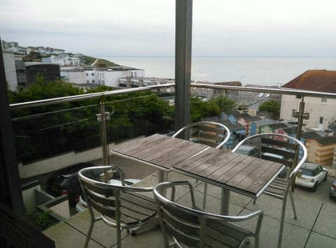 South Fistral Seaview 2-bed Apartment Apartment in Newquay