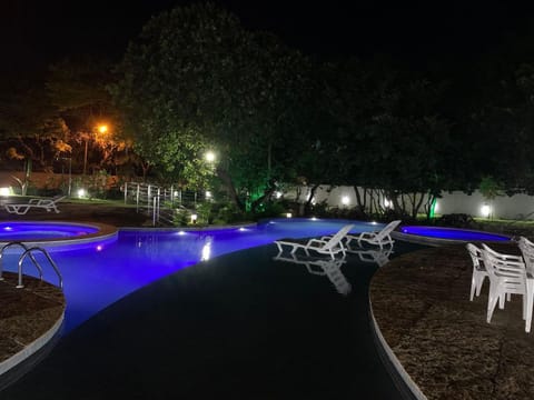 Night, Night, Swimming pool