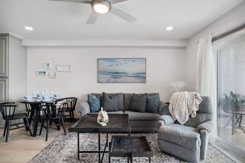 The Summit 215 House in Upper Grand Lagoon