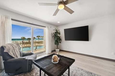 The Summit 215 House in Upper Grand Lagoon