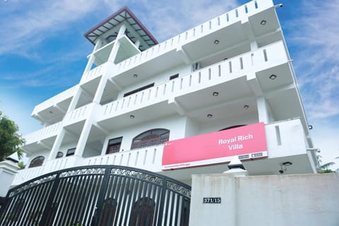 Facade/entrance, Property logo or sign