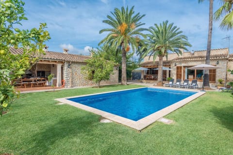 Property building, Swimming pool, Swimming pool
