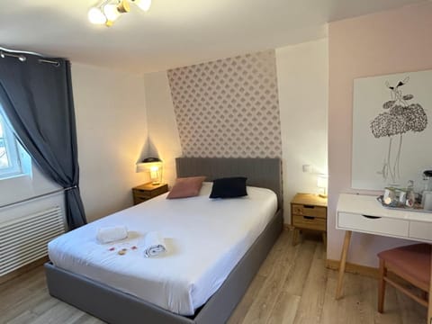 Bed, Coffee/tea facilities, Bedroom
