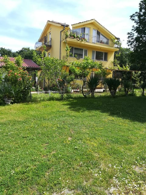 Property building, Garden
