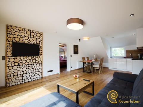 Kitchen or kitchenette, Living room, Seating area, Dining area, Evening entertainment, minibar