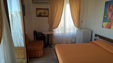 Bed, Balcony/Terrace, Photo of the whole room, Decorative detail, Bedroom
