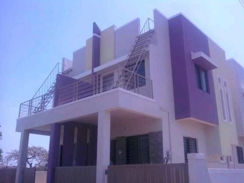 Property building, Bird's eye view