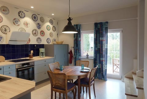 BBQ facilities, Balcony/Terrace, Kitchen or kitchenette, Dining area, Communal kitchen