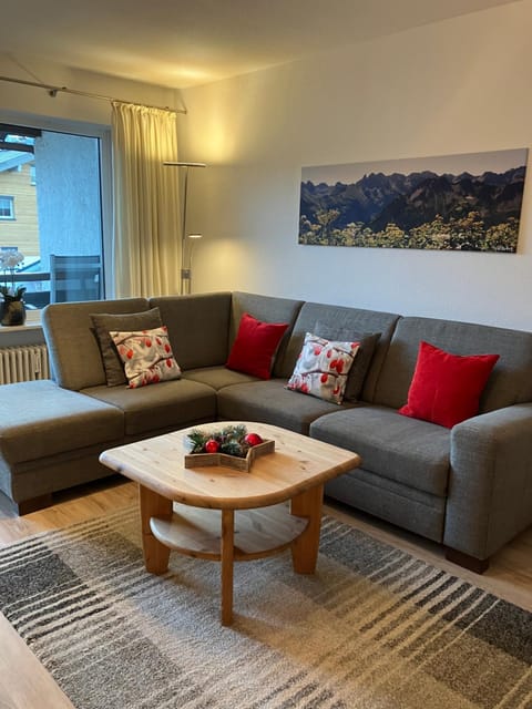 Alpenflair Ferienwohnungen Whg 224 Söllerblick Apartment in Oberstdorf
