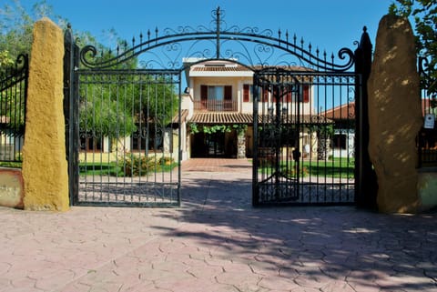 Property building, Facade/entrance