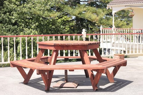 Colonial City Motel Motel in Hamilton