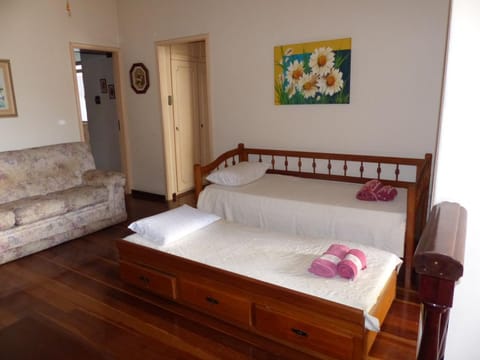 Bed, Living room, Seating area, towels