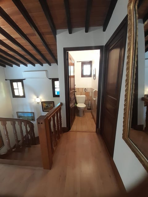 Maison provençale chaleureuse avec piscine House in Arles