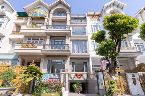 Property building, Facade/entrance, Street view