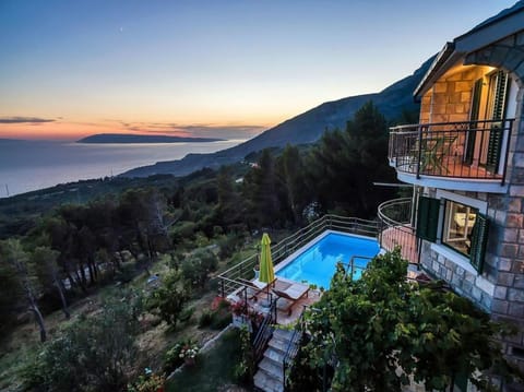 Sea view, Swimming pool