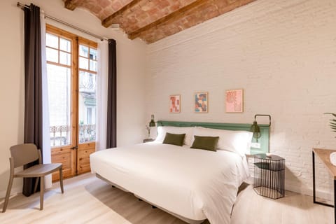 Bed, Photo of the whole room, Bedroom