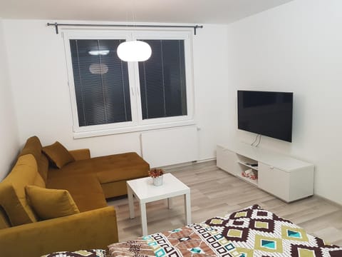 TV and multimedia, Living room, Photo of the whole room, Seating area