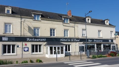Property building, Facade/entrance