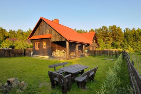 Property building, Day, Natural landscape, Garden, Garden view
