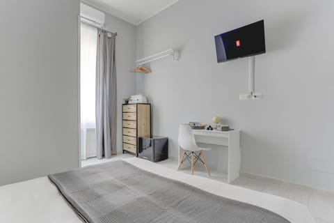 TV and multimedia, Photo of the whole room