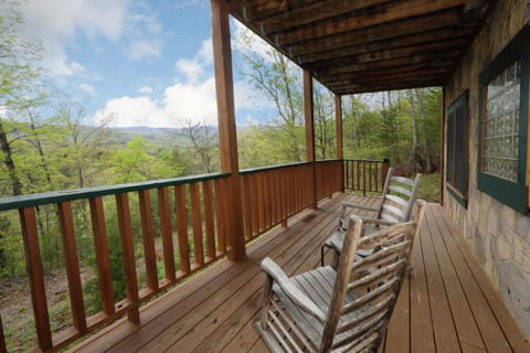 Smoky Mountain Majesty House in Pigeon Forge