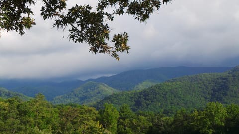 Smoky Mountain Majesty House in Pigeon Forge
