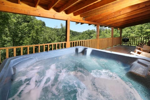 Fox Den House in Pigeon Forge