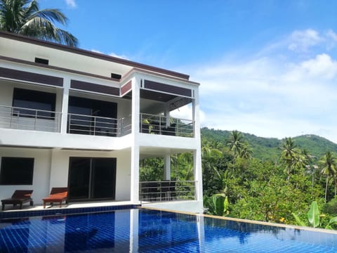 Garden view, Mountain view, Pool view