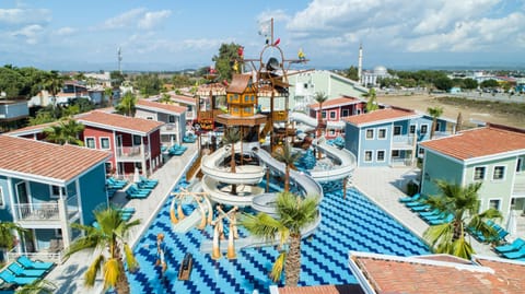 Bird's eye view, Pool view