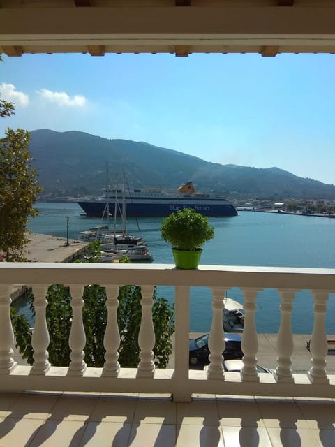 View (from property/room), Balcony/Terrace