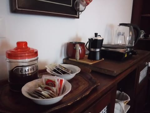 Coffee/tea facilities