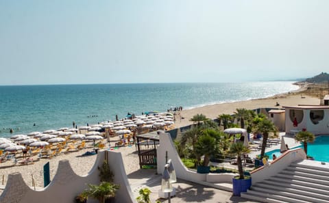 Beach, Swimming pool