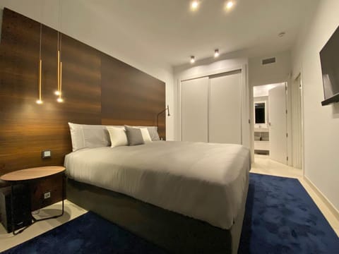 Luxury Apartment with private hot tub by Poniente Beach Apartment in Benidorm