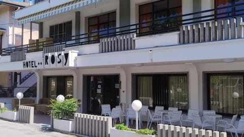 Property building, Balcony/Terrace, Street view