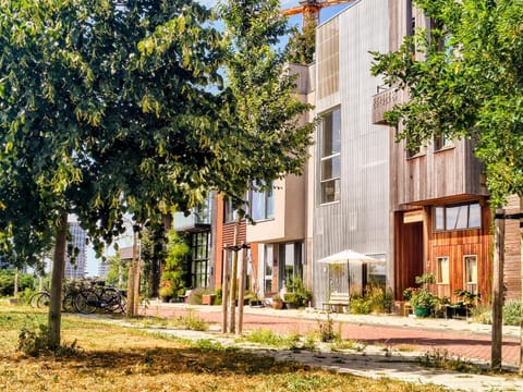 Property building, Garden view