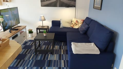 Bed, Living room, Seating area