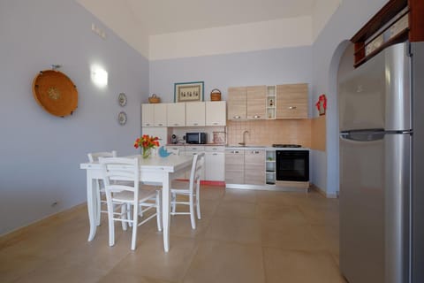 CASA AZZURRA - BLUE HOUSE Bed and Breakfast in Teulada