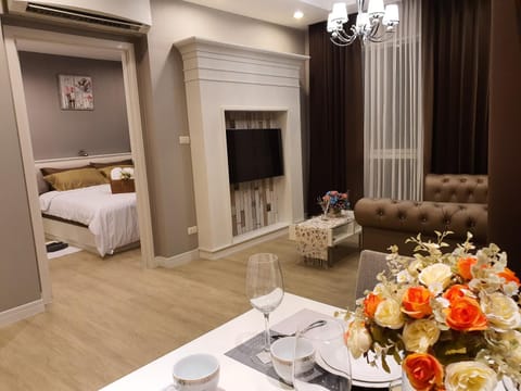 TV and multimedia, Living room, Photo of the whole room, Seating area